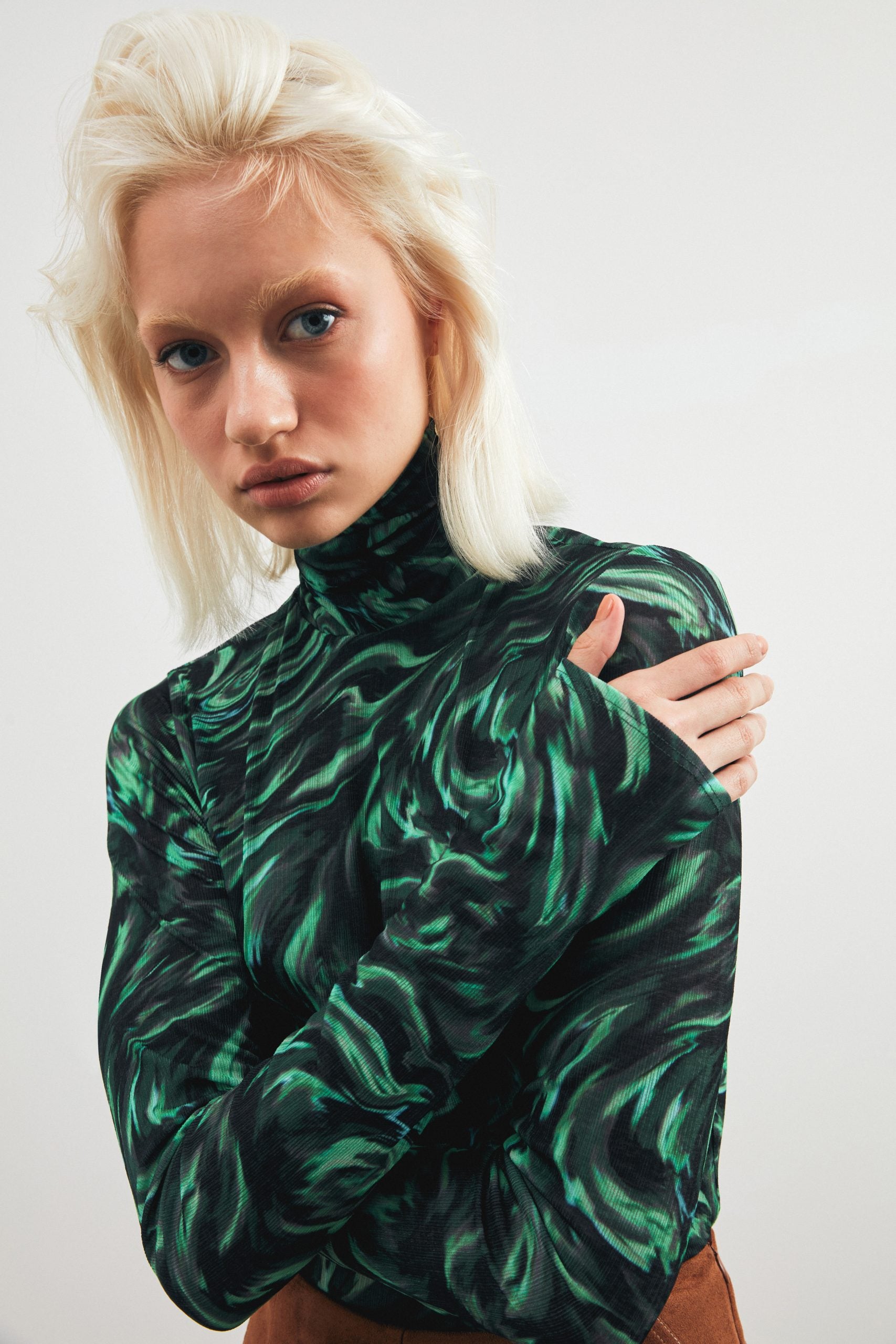 Alaia Top in Swirls Green