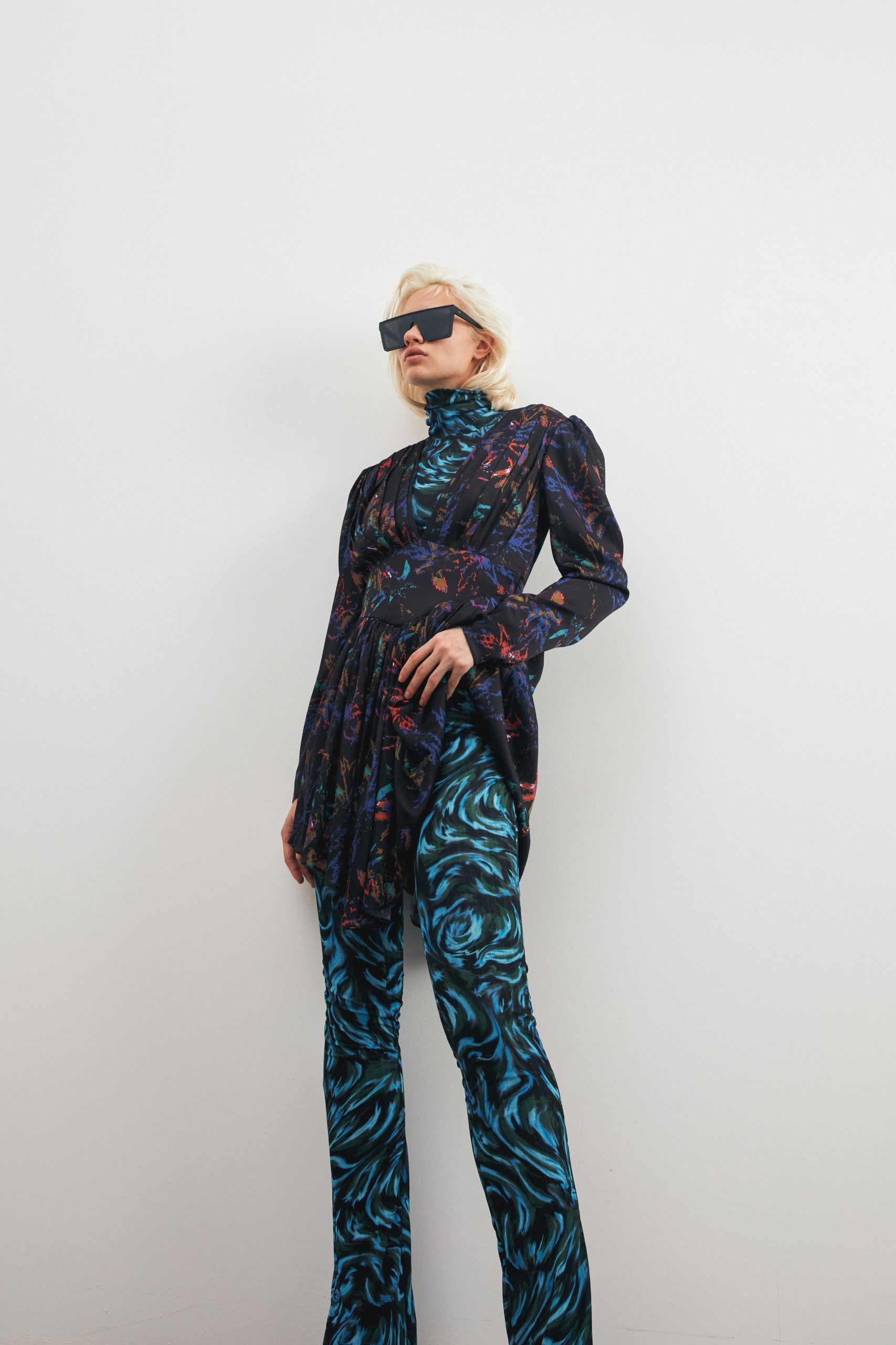 Alaia Pants in Swirls Blue